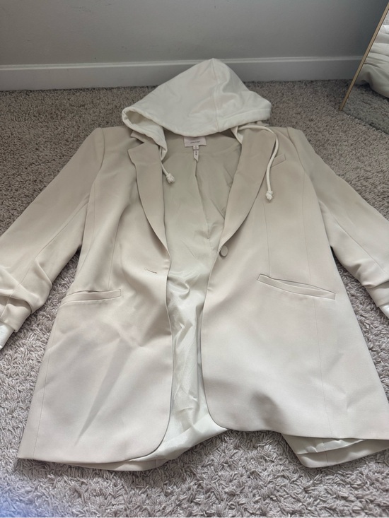 cinq a sept Jackets & Blazers - cinq a sept Cream Hooded Blazer